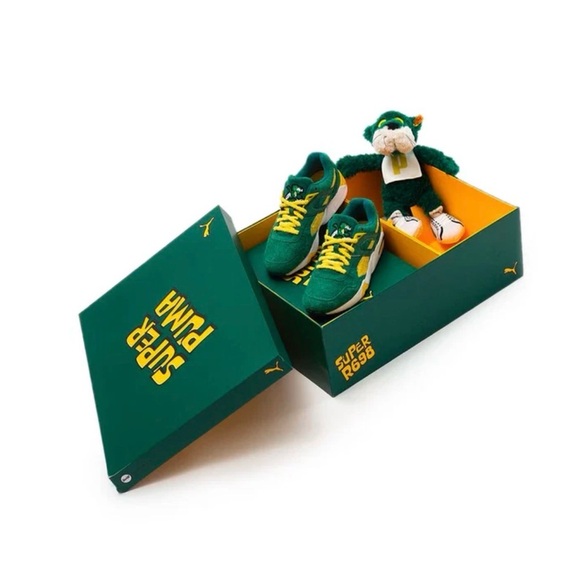 Puma R698 Super Set W/Steiff Plushie Evergreen Sun Yellow Sneakers - Picture 4 of 9